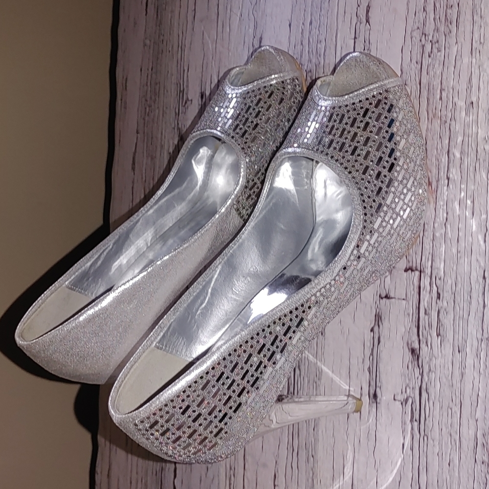 Nobleez silver pattern wedding high heel needle shoes size 8 - Picture 4 of 16